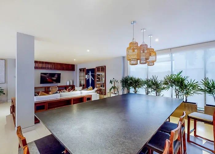 Stunning 3 Br - Pool - Awesome Amenities Ferienhaus *