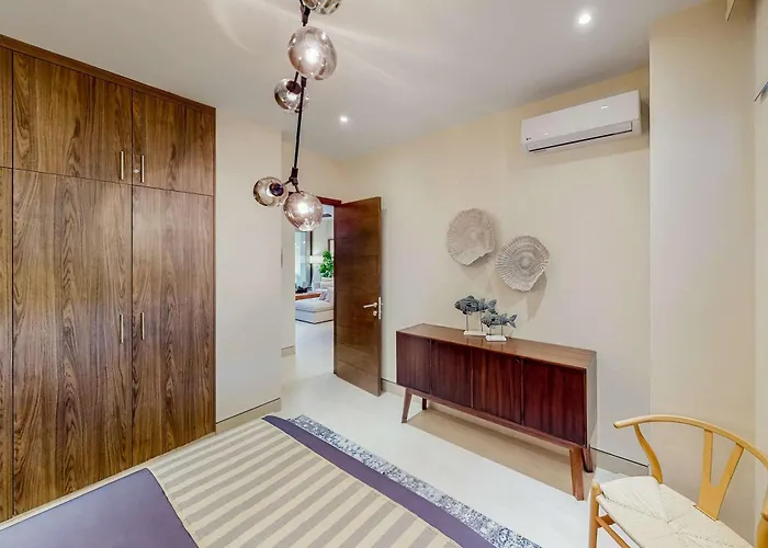 Stunning 3 Br - Pool - Awesome Amenities