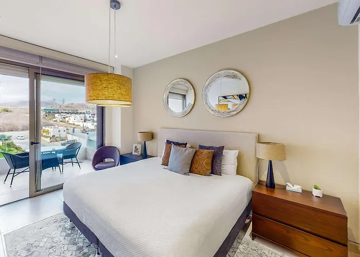Stunning 3 Br - Pool - Awesome Amenities Ferienhaus *